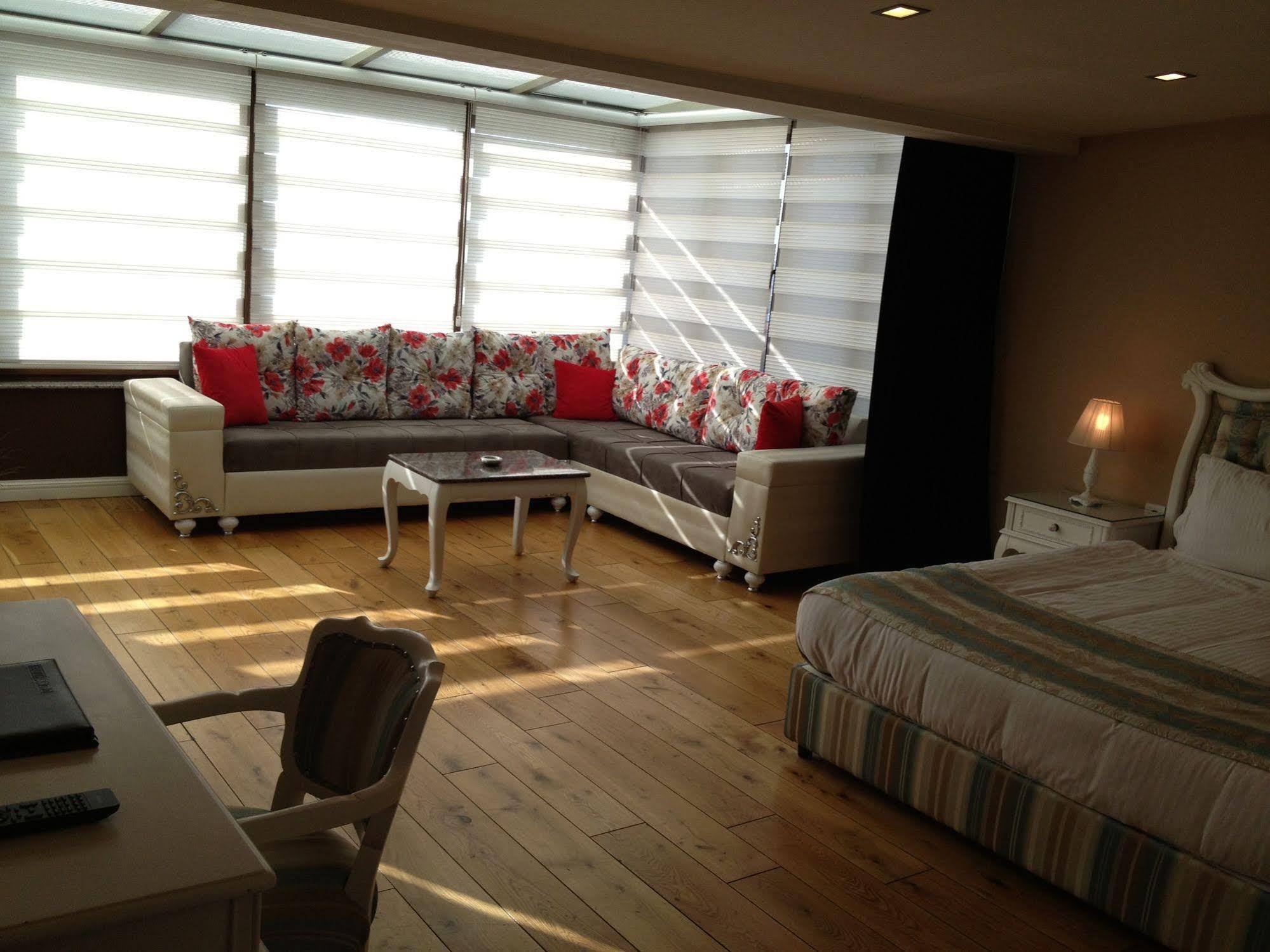 Moss Suites Hotel Istanbul Exteriör bild
