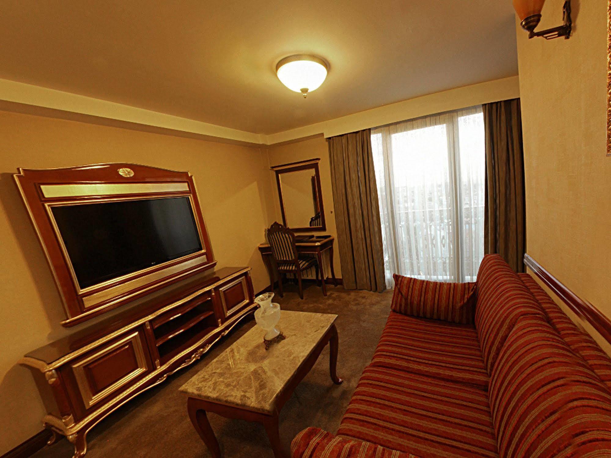 Moss Suites Hotel Istanbul Exteriör bild