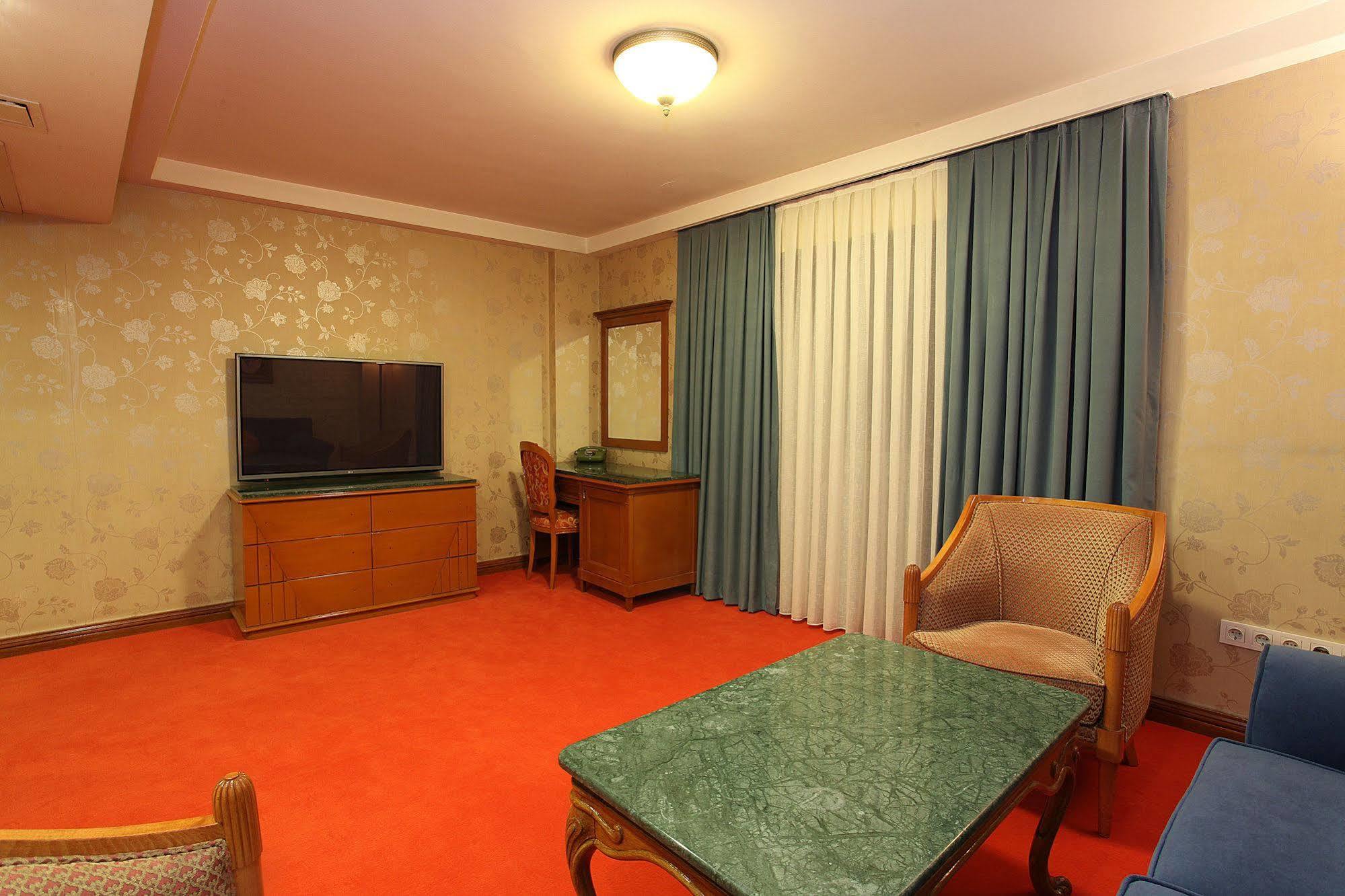 Moss Suites Hotel Istanbul Exteriör bild