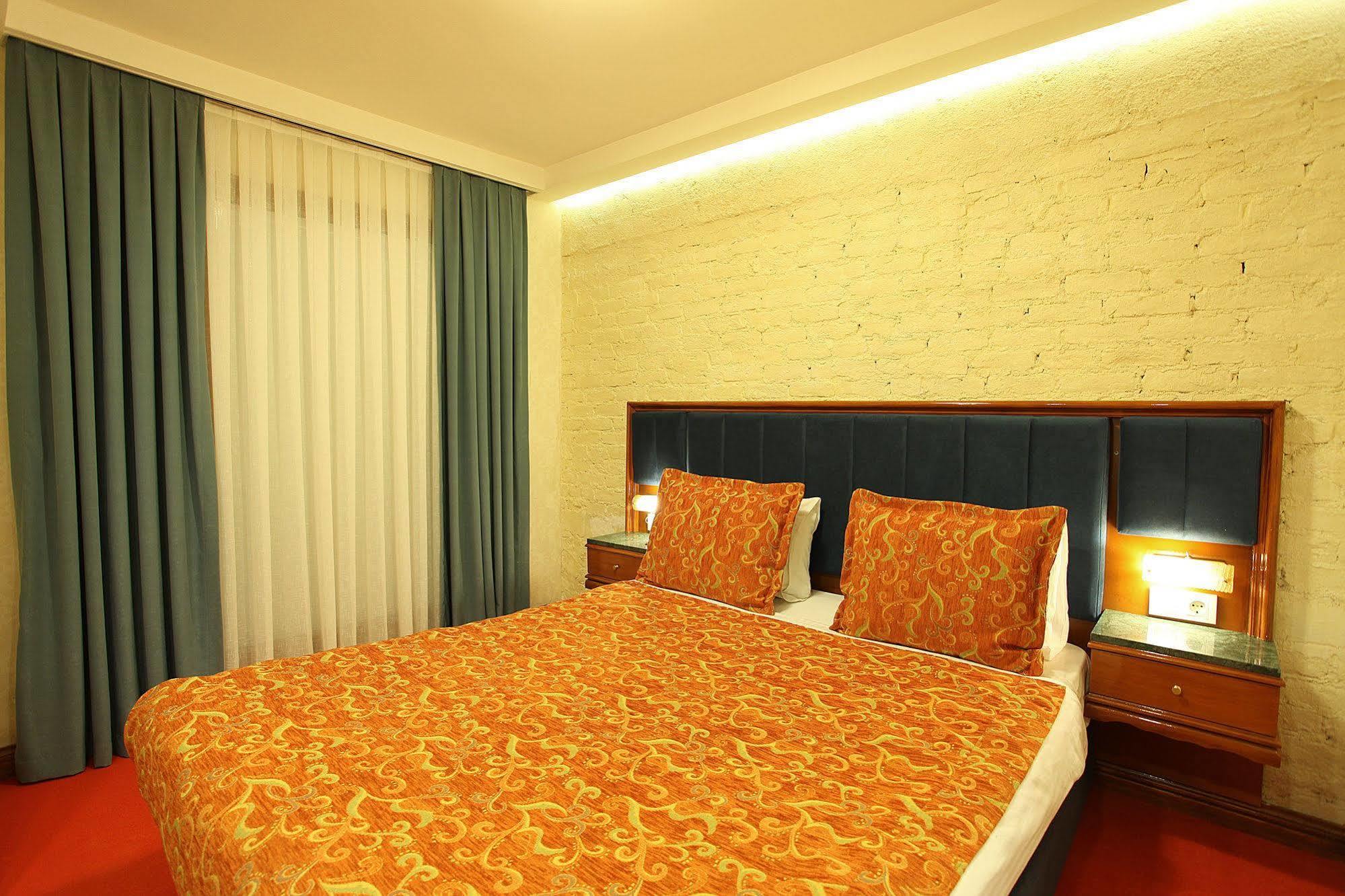 Moss Suites Hotel Istanbul Exteriör bild